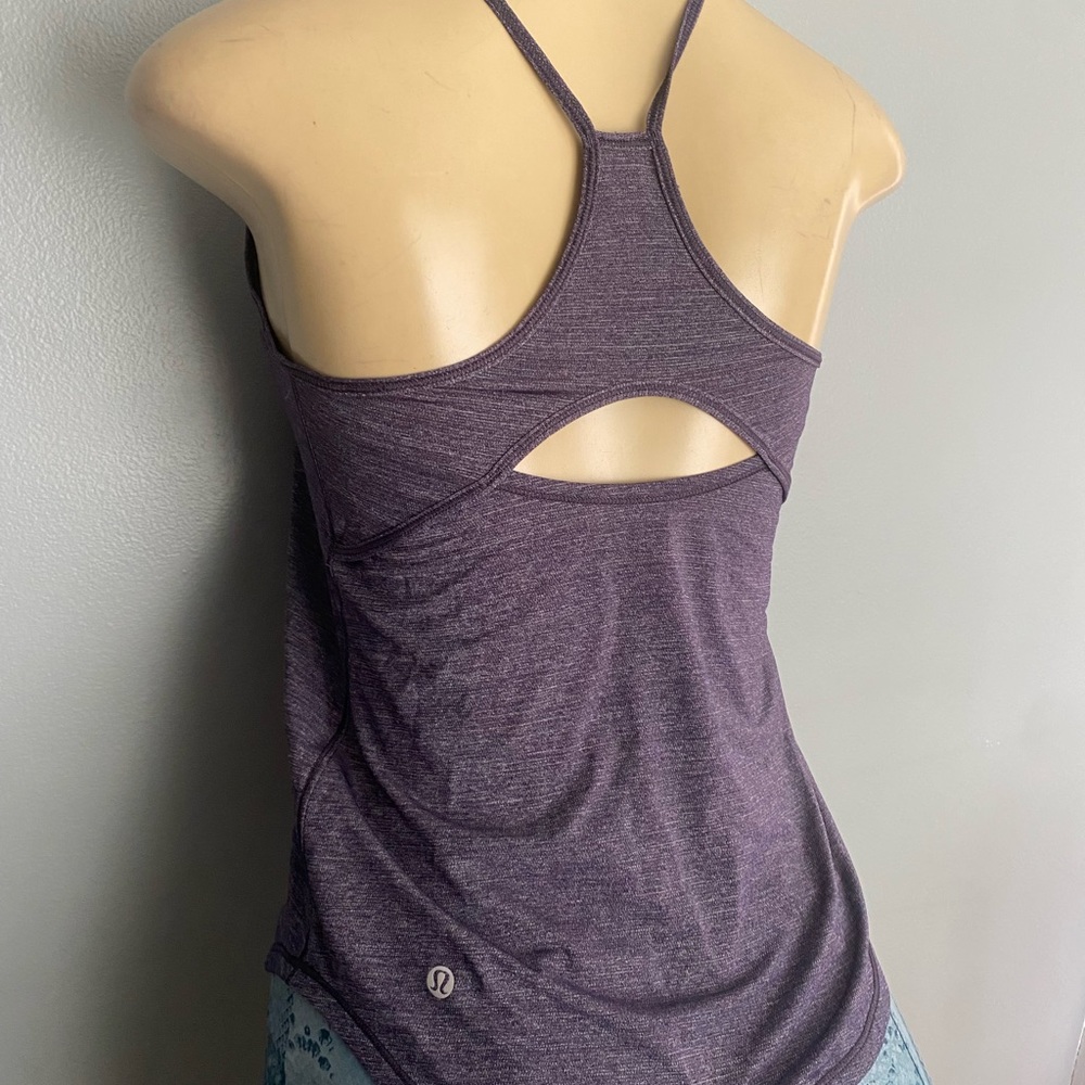 Lululemon top
